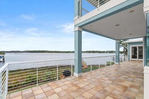 Casa en venta en New Smyrna Beach, Florida, 3 dormitorios, 403.2 m2 № 1716875 - foto 17