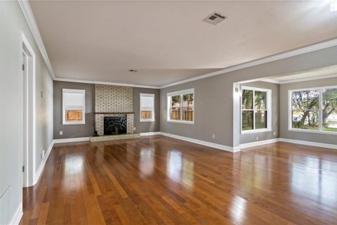 House in Orlando, Florida 3 bedrooms, 177.16 sq.m. № 1528701 - photo 19