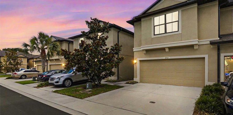 Townhouse in Clearwater, Florida 2 bedrooms, 157.75 sq.m. № 1717926