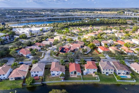 Casa en venta en Davie, Florida, 3 dormitorios, 138.05 m2 № 2248244 - foto 28