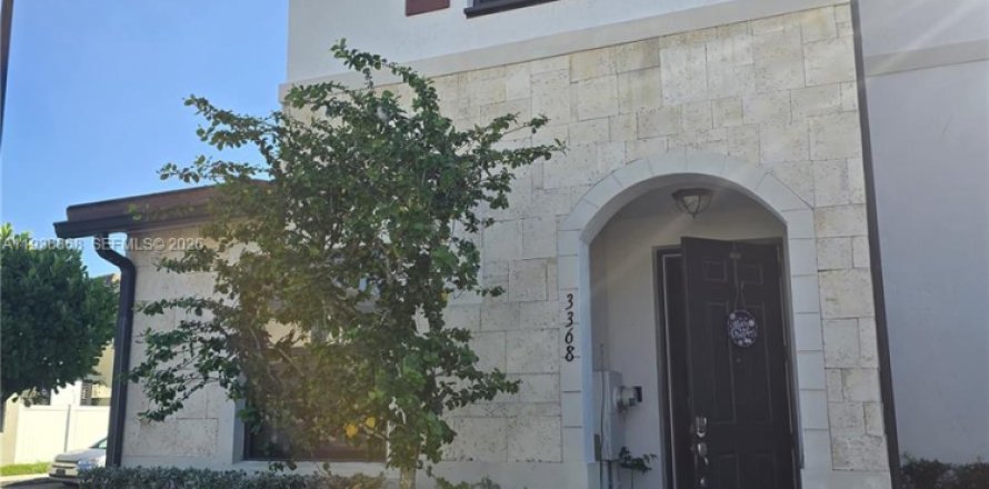 Touwnhouse à Hialeah, Floride 3 chambres, 143.07 m2 № 1999255