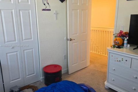 Touwnhouse à vendre à Hialeah, Floride: 3 chambres, 143.07 m2 № 1999255 - photo 11