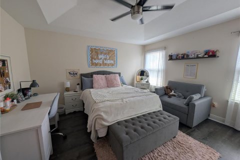Townhouse in LAKESHORE in Lutz, Florida 3 bedrooms, 182.18 sq.m. № 2198250 - photo 24