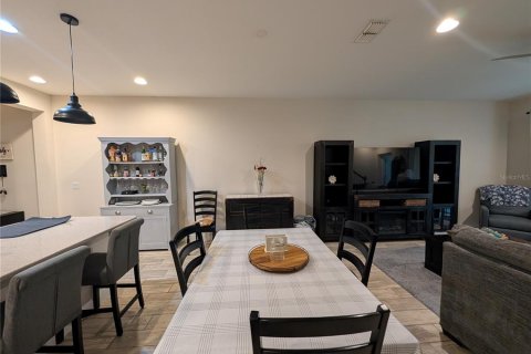Townhouse in LAKESHORE in Lutz, Florida 3 bedrooms, 182.18 sq.m. № 2198250 - photo 8