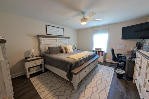 Townhouse in LAKESHORE in Lutz, Florida 3 bedrooms, 182.18 sq.m. № 2198250 - photo 15