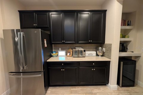 Townhouse in LAKESHORE in Lutz, Florida 3 bedrooms, 182.18 sq.m. № 2198250 - photo 7