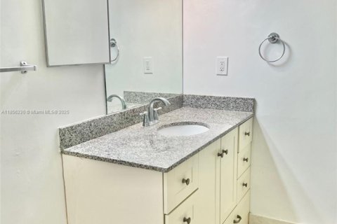 Condominio en alquiler en Palmetto Bay, Florida, 2 dormitorios, 96.06 m2 № 1881811 - foto 10