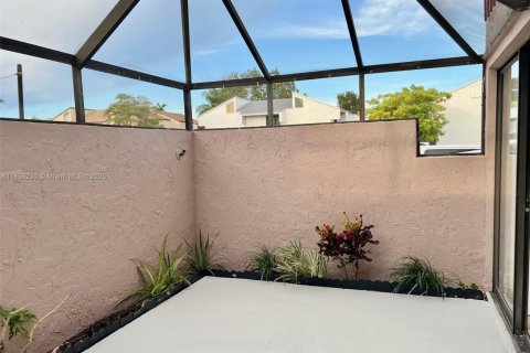 Condominio en alquiler en Palmetto Bay, Florida, 2 dormitorios, 96.06 m2 № 1881811 - foto 15