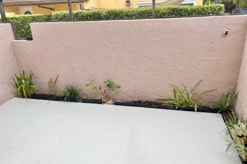 Condominio en alquiler en Palmetto Bay, Florida, 2 dormitorios, 96.06 m2 № 1881811 - foto 13