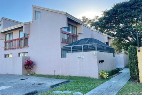 Condominio en alquiler en Palmetto Bay, Florida, 2 dormitorios, 96.06 m2 № 1881811 - foto 22