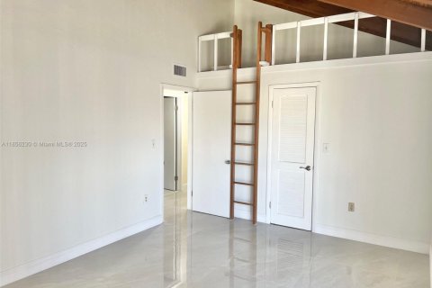 Condominio en alquiler en Palmetto Bay, Florida, 2 dormitorios, 96.06 m2 № 1881811 - foto 7