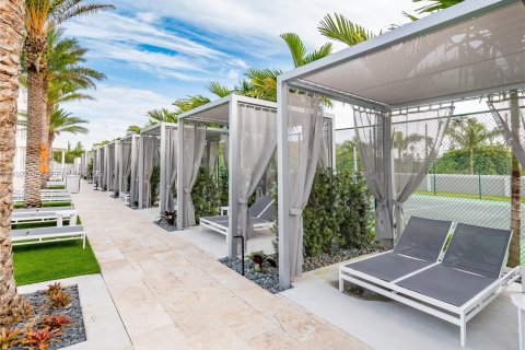 Condo in Doral, Florida, 3 bedrooms  № 1986090 - photo 17