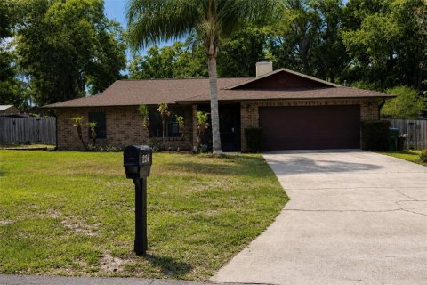 Villa ou maison à Deltona, Floride 3 chambres, 130.34 m2 № 2095844