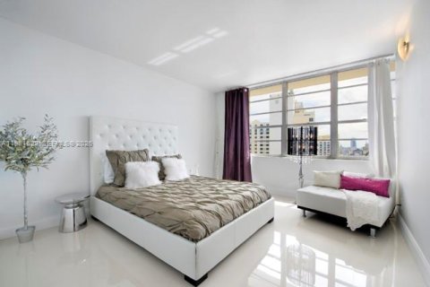 Condo in Miami Beach, Florida, 2 bedrooms № 2048322 - photo 7