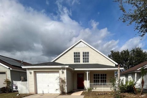 House in Lutz, Florida 3 bedrooms, 133.59 sq.m. № 2210021