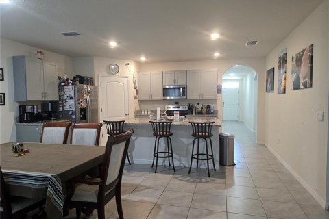 House in Kissimmee, Florida 4 bedrooms, 171.5 sq.m. № 1662466 - photo 15