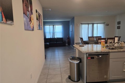 House in Kissimmee, Florida 4 bedrooms, 171.5 sq.m. № 1662466 - photo 10