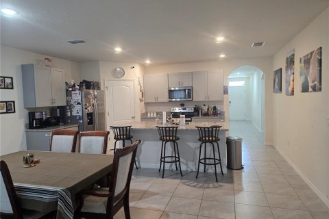 House in Kissimmee, Florida 4 bedrooms, 171.5 sq.m. № 1662466 - photo 12