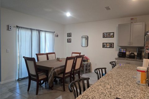 House in Kissimmee, Florida 4 bedrooms, 171.5 sq.m. № 1662466 - photo 13