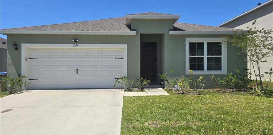 House in Kissimmee, Florida 4 bedrooms, 171.5 sq.m. № 1662466