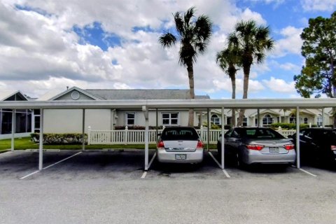 House in Port St. Lucie, Florida 2 bedrooms, 114.55 sq.m. № 2086486 - photo 27