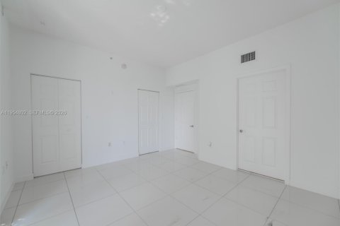 Condominio en alquiler en Hollywood, Florida, 3 dormitorios, 197.6 m2 № 2009278 - foto 21