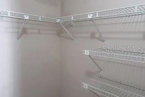 Condominio en alquiler en Saint Petersburg, Florida, 2 dormitorios, 84.08 m2 № 1910424 - foto 12