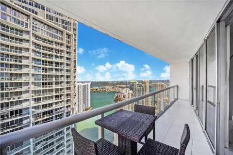 Condominio en alquiler en Miami, Florida, 2 dormitorios, 123.28 m2 № 1947542 - foto 19