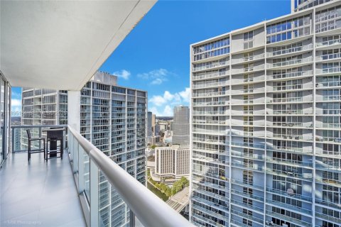 Condominio en alquiler en Miami, Florida, 2 dormitorios, 123.28 m2 № 1947542 - foto 26