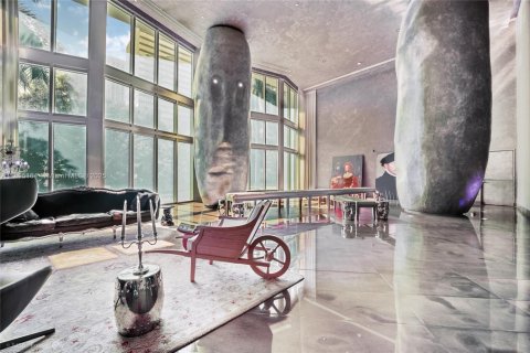 Condominio en alquiler en Miami, Florida, 2 dormitorios, 123.28 m2 № 1947542 - foto 23