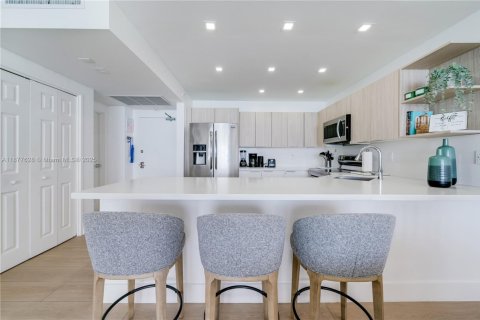 Купить кондоминиум в Майами-Бич, Флорида 2 спальни, 86.4м2, № 1927522 - фото 6