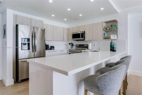 Купить кондоминиум в Майами-Бич, Флорида 2 спальни, 86.4м2, № 1927522 - фото 11