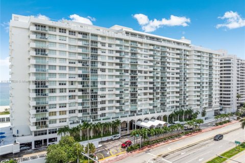 Купить кондоминиум в Майами-Бич, Флорида 2 спальни, 86.4м2, № 1927522 - фото 29