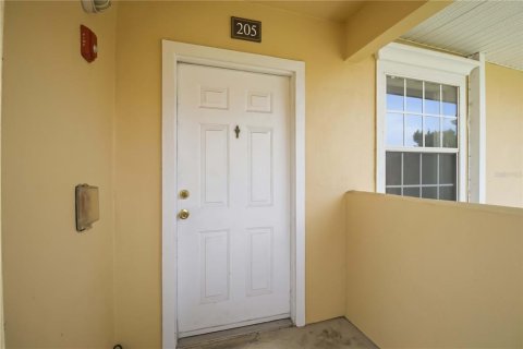Copropriété à louer à Sarasota, Floride: 3 chambres, 121.7 m2 № 2379111 - photo 2