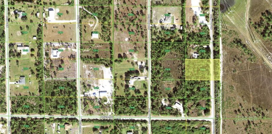 Land in Punta Gorda, Florida № 1780265