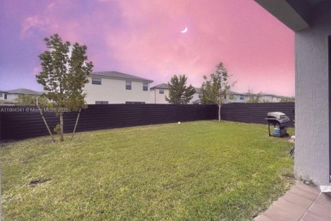 Villa ou maison à vendre à Miami Lakes, Floride: 5 chambres, 283.35 m2 № 1954901 - photo 3