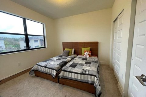 Villa ou maison à vendre à Miami Lakes, Floride: 5 chambres, 283.35 m2 № 1954901 - photo 16