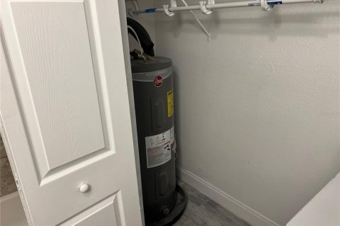 Appartement à louer à Tampa, Floride: 3 chambres, 78.97 m2 № 2095029 - photo 4