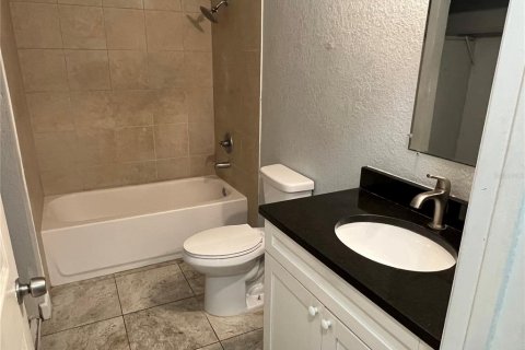 Appartement à louer à Tampa, Floride: 3 chambres, 78.97 m2 № 2095029 - photo 3