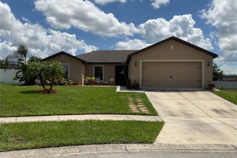 Villa ou maison à vendre à Mascotte, Floride: 3 chambres, 155.98 m2 № 1881099 - photo 2
