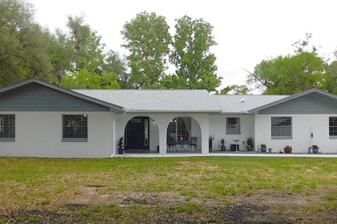 House in Ocala, Florida 3 bedrooms, 177.91 sq.m. № 2103190 - photo 10