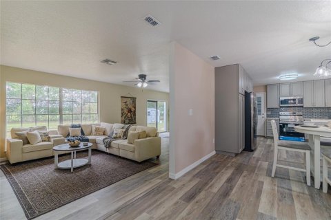 House in Ocala, Florida 3 bedrooms, 177.91 sq.m. № 2103190 - photo 16