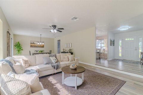 House in Ocala, Florida 3 bedrooms, 177.91 sq.m. № 2103190 - photo 19