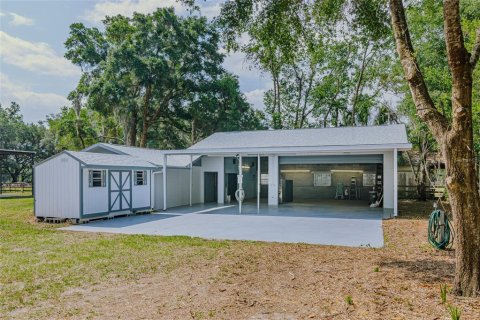 House in Ocala, Florida 3 bedrooms, 177.91 sq.m. № 2103190 - photo 2