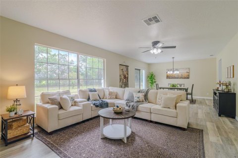 House in Ocala, Florida 3 bedrooms, 177.91 sq.m. № 2103190 - photo 17