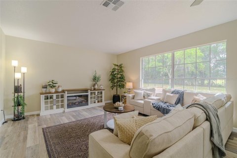 House in Ocala, Florida 3 bedrooms, 177.91 sq.m. № 2103190 - photo 18