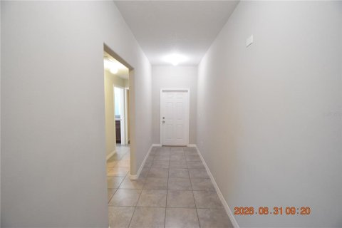 Villa ou maison à louer à Riverview, Floride: 4 chambres, 178.19 m2 № 2341779 - photo 2