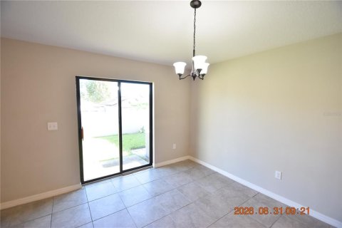 Villa ou maison à louer à Riverview, Floride: 4 chambres, 178.19 m2 № 2341779 - photo 7