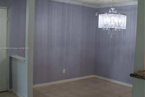 Copropriété à louer à Miami, Floride: 2 chambres, 99.87 m2 № 1947436 - photo 4