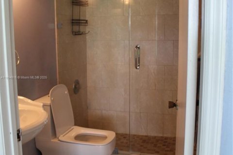 Copropriété à louer à Miami, Floride: 2 chambres, 99.87 m2 № 1947436 - photo 27